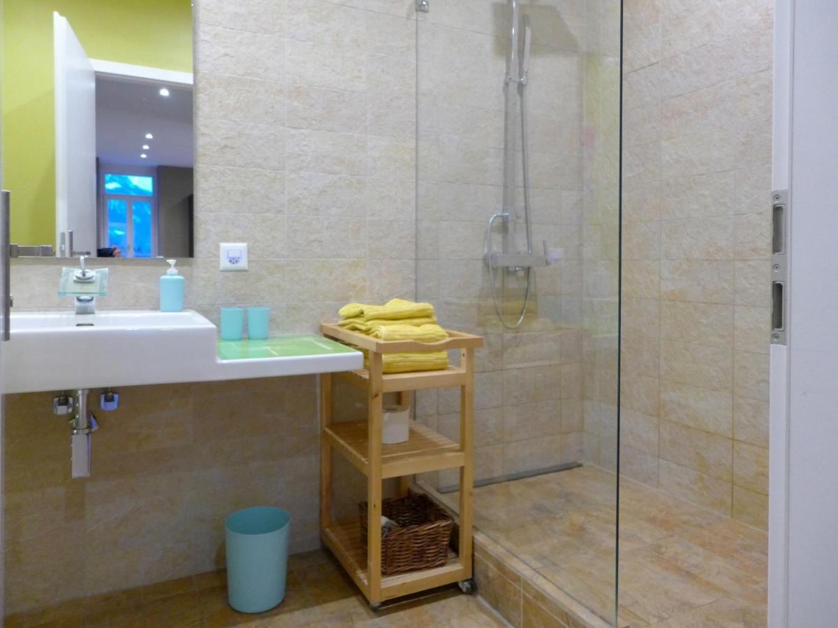 Apartamento Elegance Entrelagos